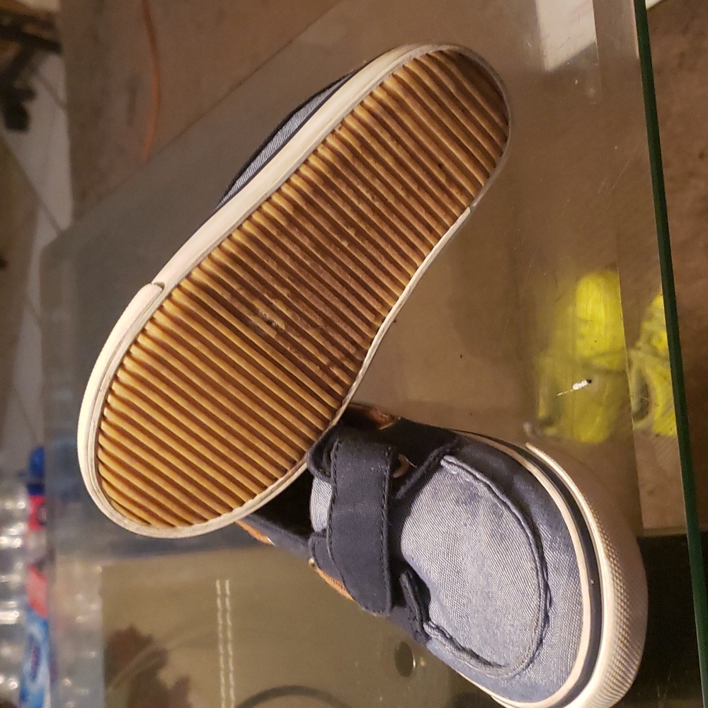 Shoes - Picture 3 of 3